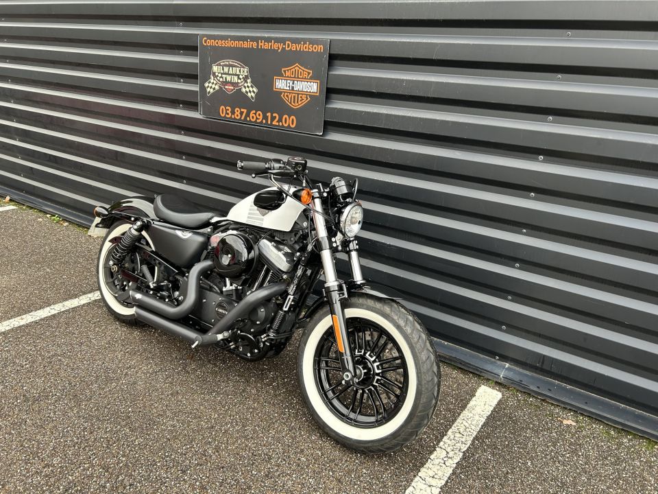 HARLEY-DAVIDSON SPORTSTER FORTY-EIGHT 1200 4