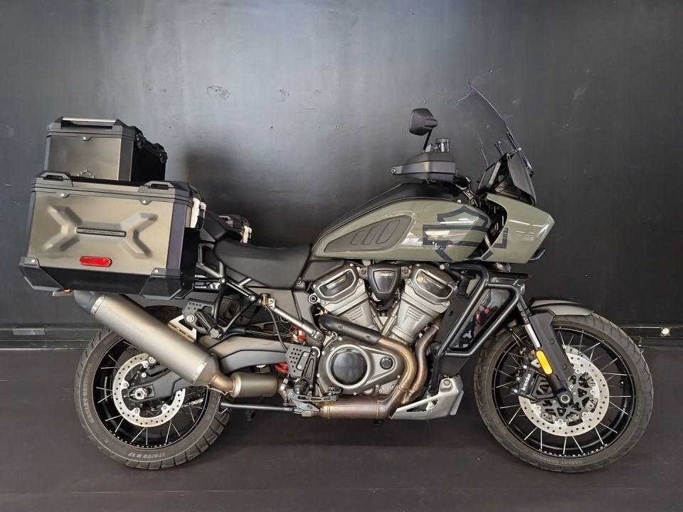 HARLEY-DAVIDSON ADVENTURE PAN AMERICA 1250 4