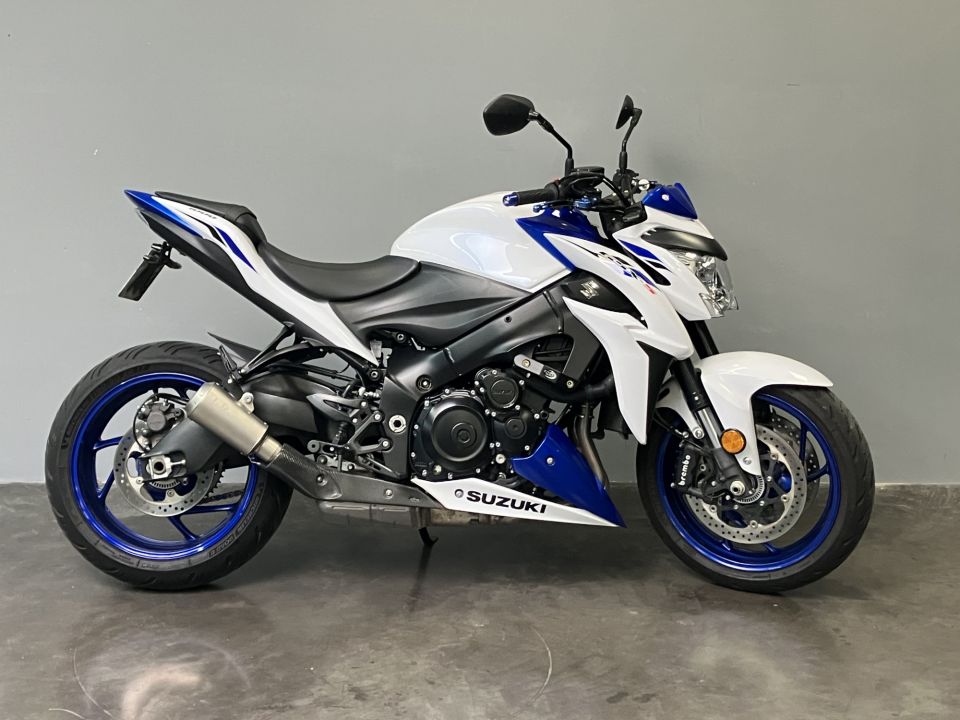 SUZUKI GSX-S 1000 ABS 4