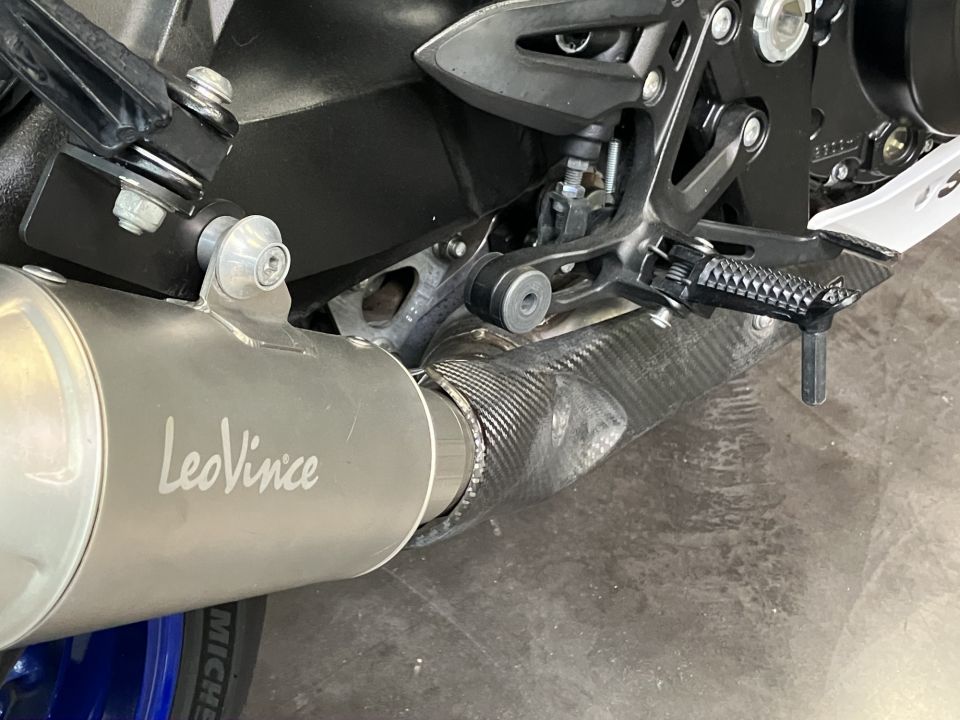 SUZUKI GSX-S 1000 ABS 4