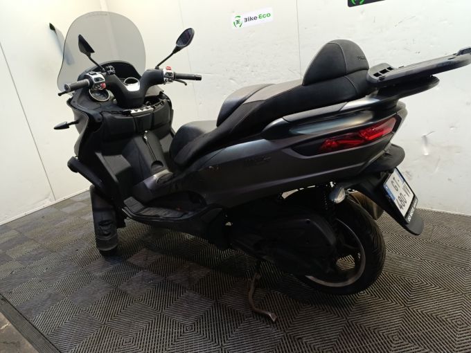 PIAGGIO MP3 300 LT 4