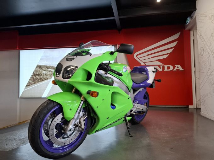 KAWASAKI ZX-7 R 4