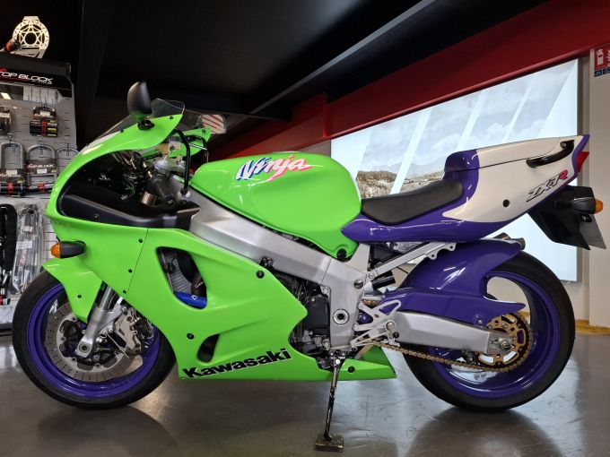 KAWASAKI ZX-7 R 4