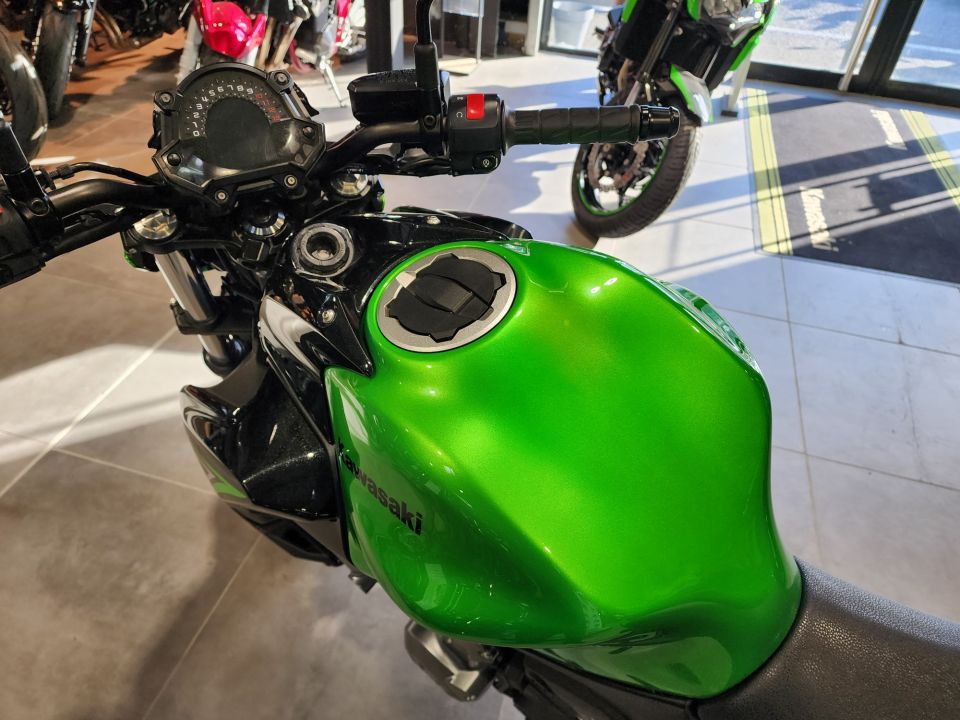 KAWASAKI Z 650 (47.5CV) 4