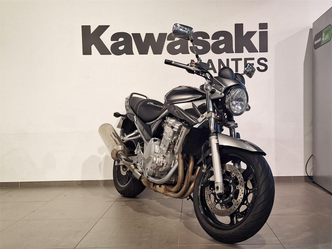 SUZUKI GSF650 4