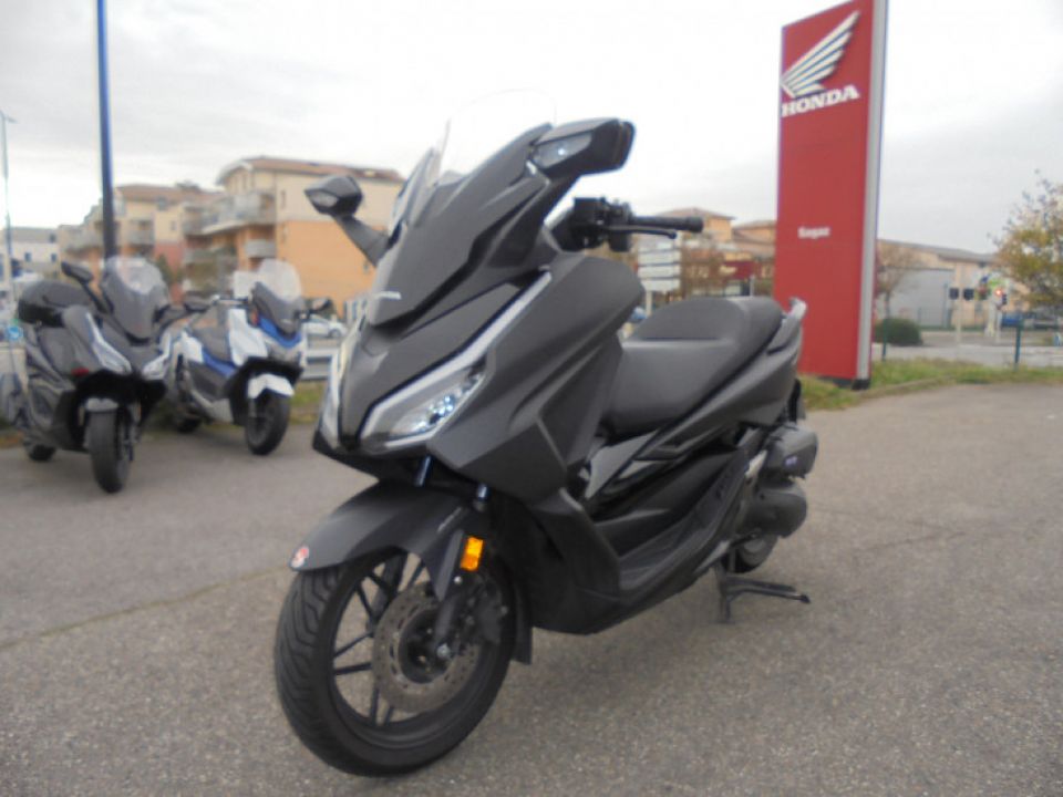 HONDA FORZA 125 ABS 4