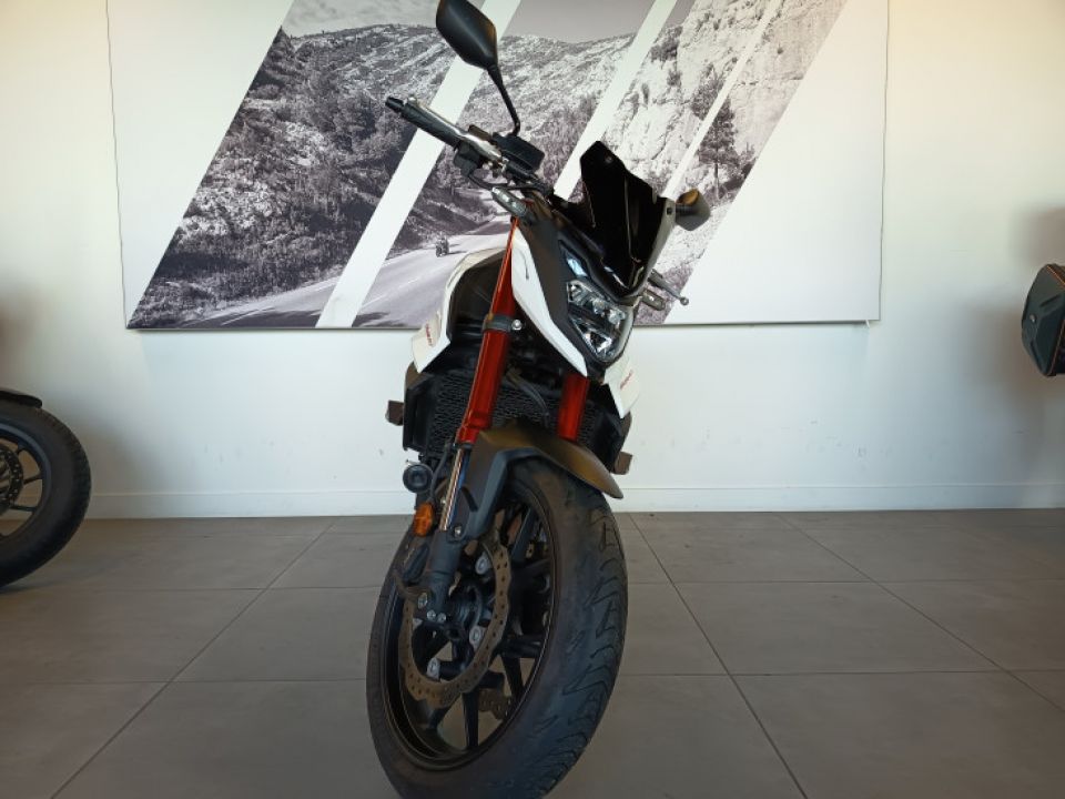 HONDA CB 750 HORNET 4