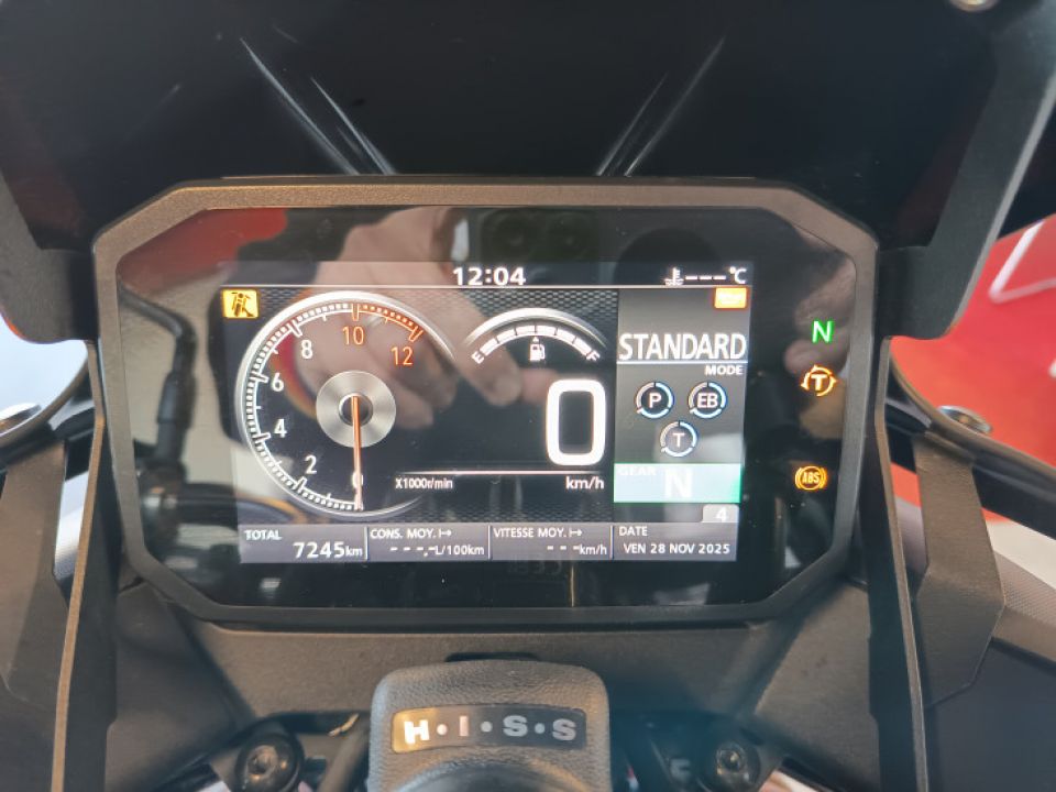 HONDA CB 750 HORNET 4