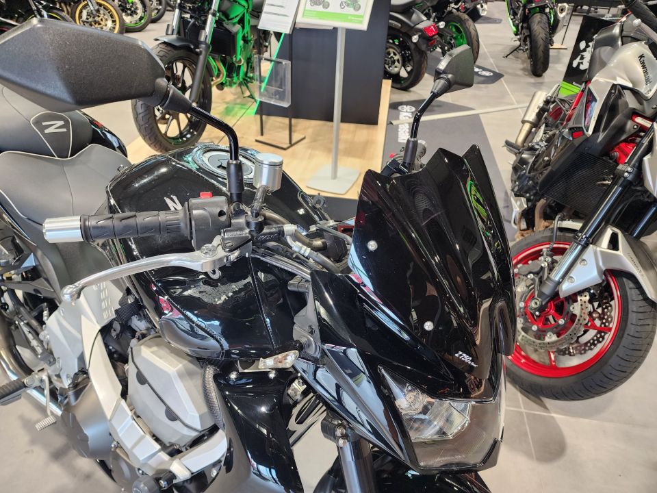 KAWASAKI Z 750 4