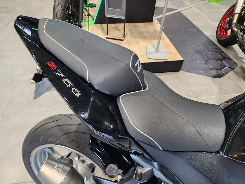 KAWASAKI Z 750 4