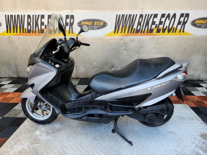 SUZUKI BURGMAN 200 4