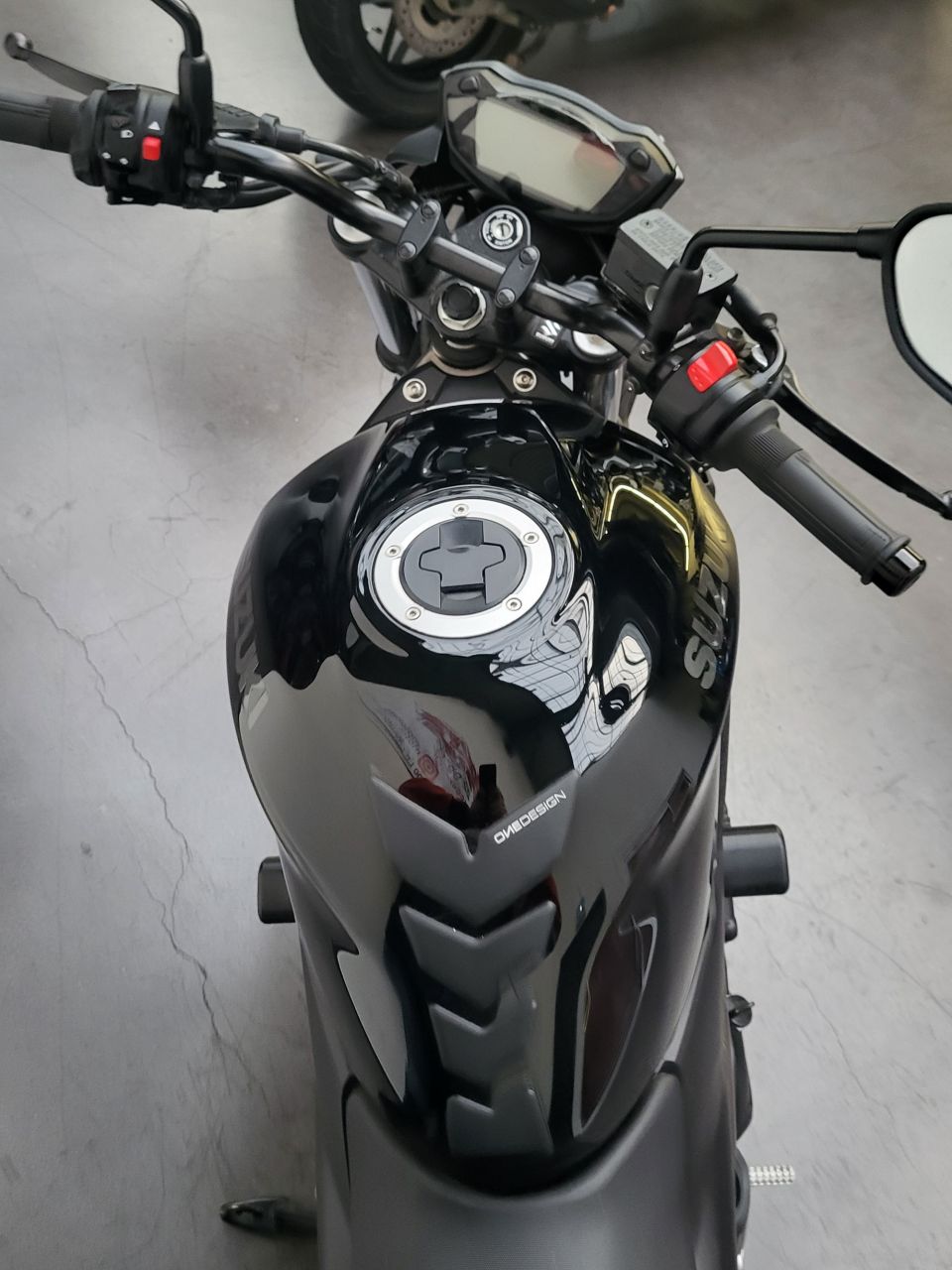 SUZUKI SV 650 4