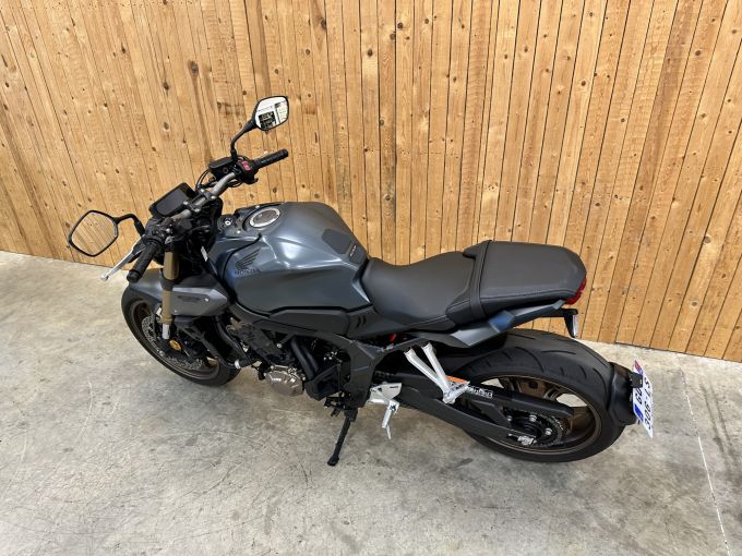 HONDA CB 650 R 4