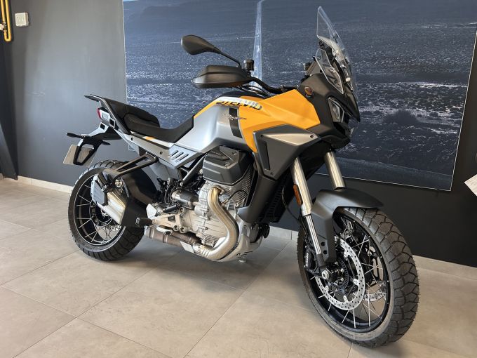 MOTO GUZZI STELVIO 4