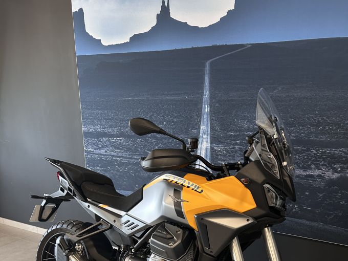 MOTO GUZZI STELVIO 4