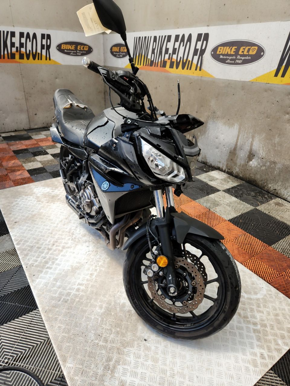 YAMAHA TRACER 7 4
