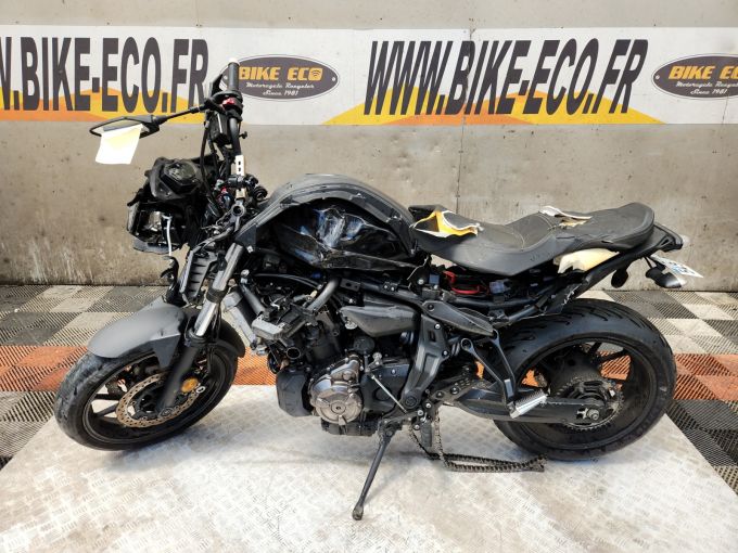 YAMAHA TRACER 7 4