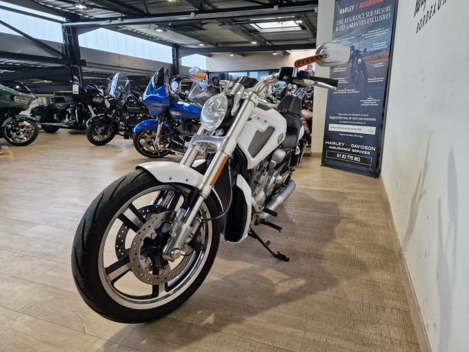 HARLEY-DAVIDSON V-ROD MUSCLE 1250 4