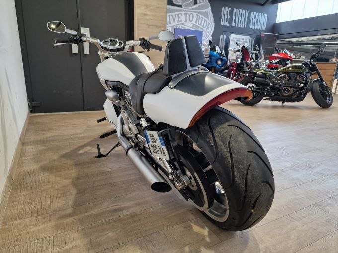 HARLEY-DAVIDSON V-ROD MUSCLE 1250 4