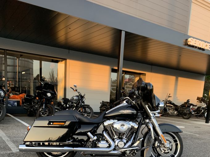 HARLEY-DAVIDSON TOURING STREET GLIDE 1690 4