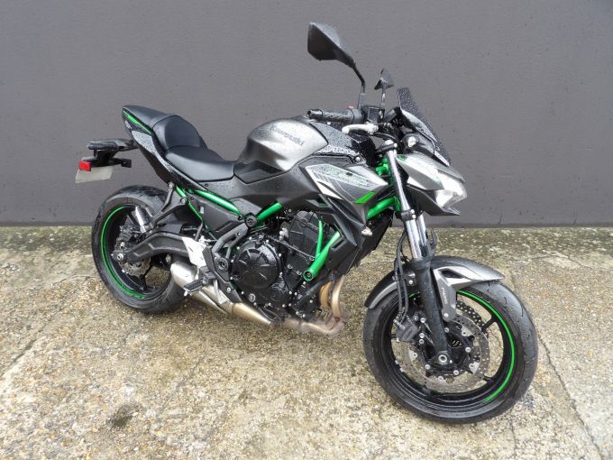 KAWASAKI Z 650 (47.5CV) 4