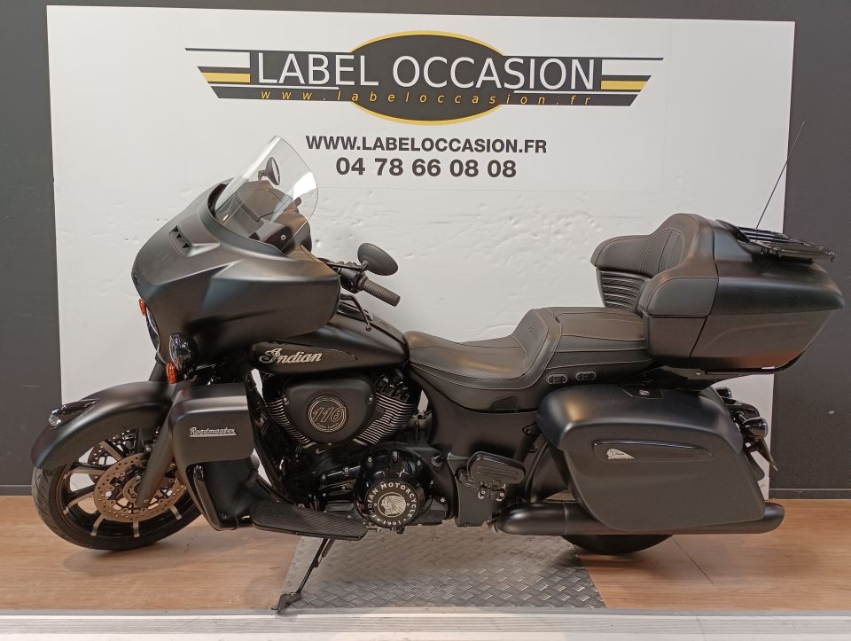 INDIAN ROADMASTER DARK HORSE 4