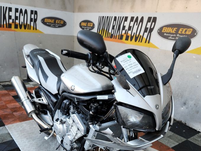 YAMAHA FZS FAZER 1000 4