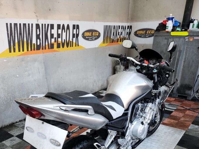 YAMAHA FZS FAZER 1000 4
