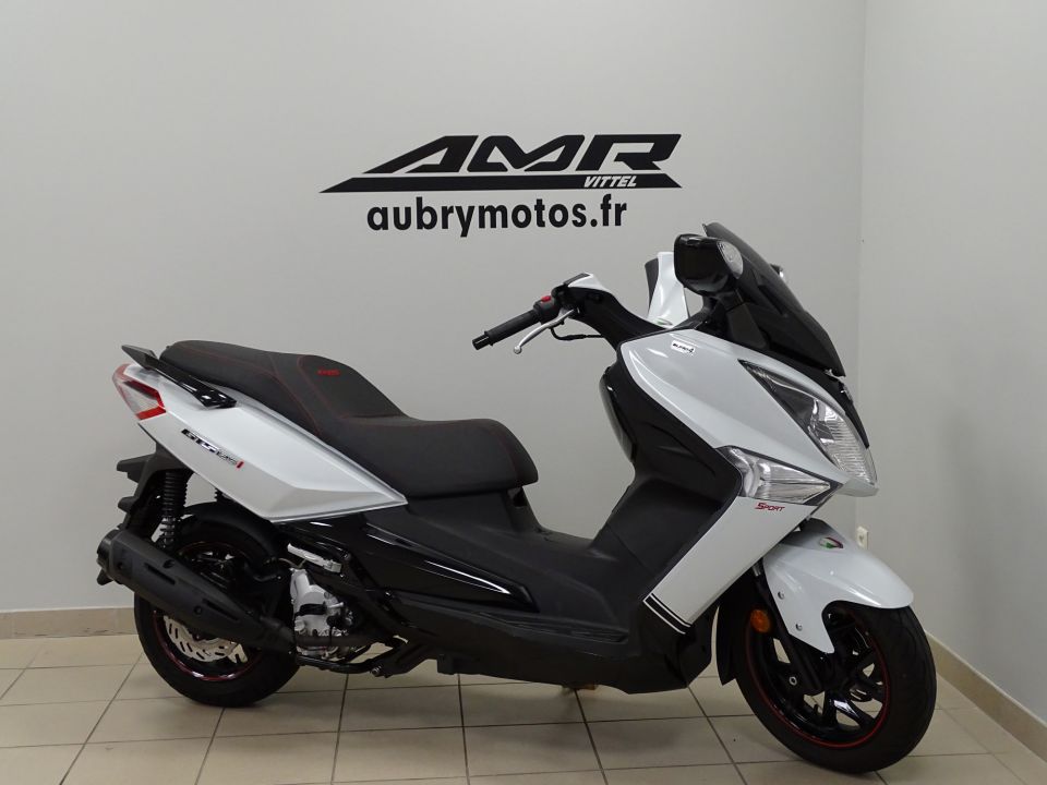 SYM GTS 125 SPORT 4