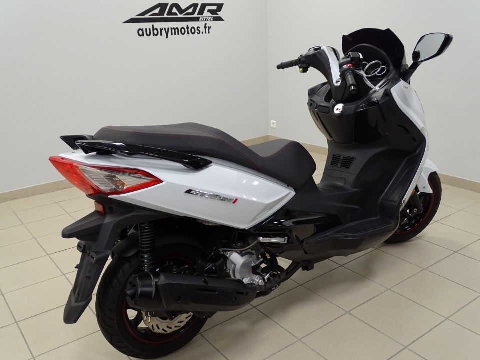 SYM GTS 125 SPORT 4
