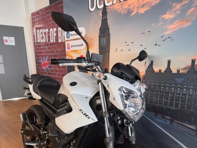 YAMAHA XJ6 (47.5CV) 4