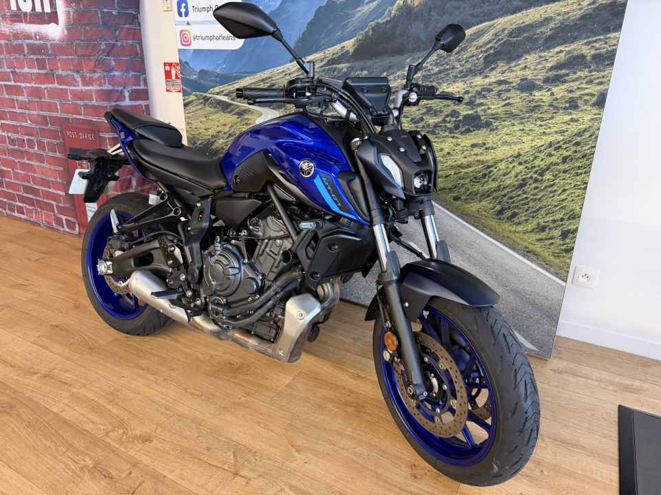 YAMAHA MT-07 (47.5CV) 4