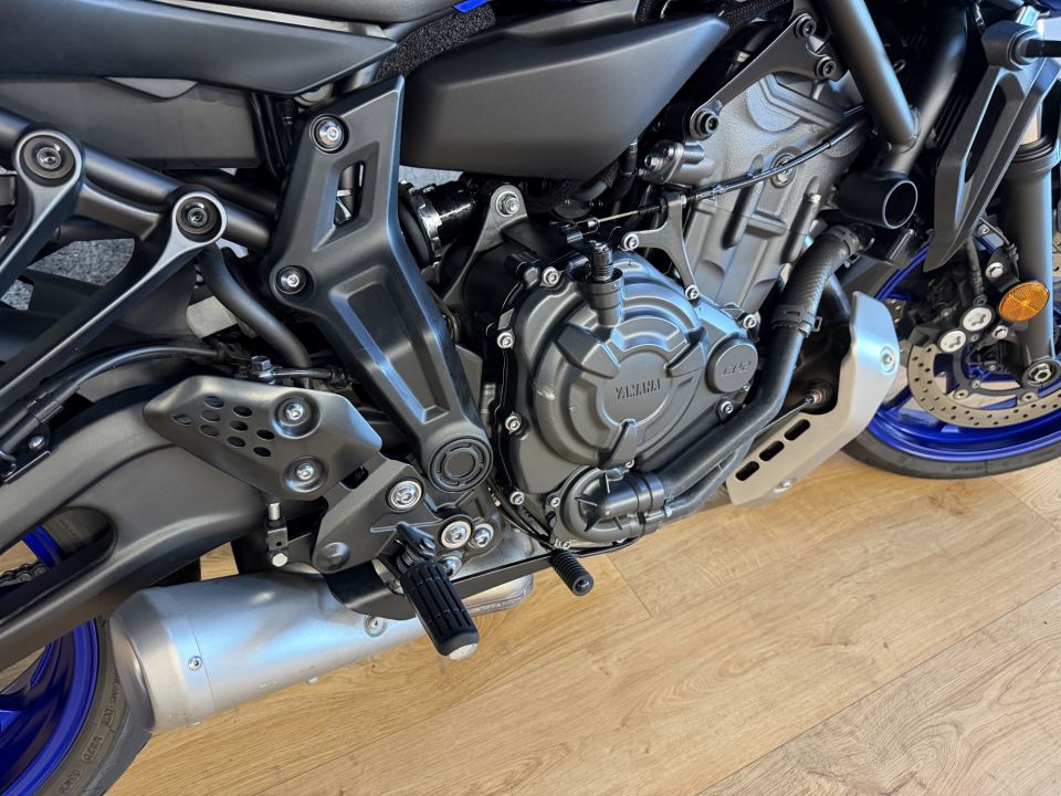 YAMAHA MT-07 (47.5CV) 4