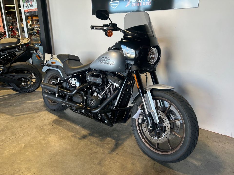 HARLEY-DAVIDSON SOFTAIL LOW RIDER 1868 S 4