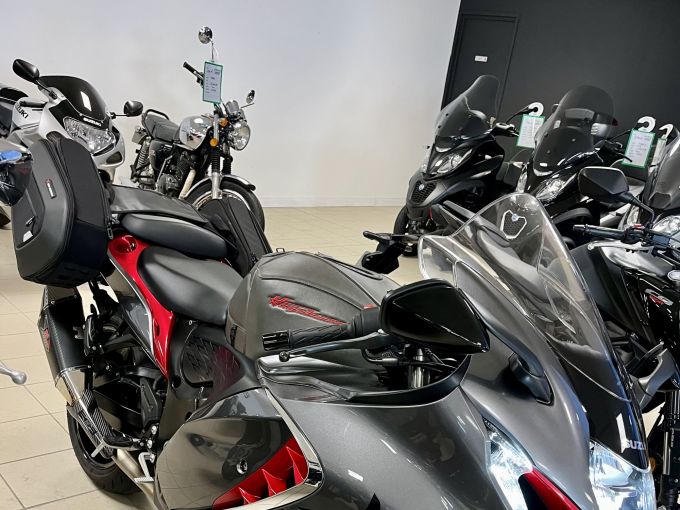 SUZUKI GSX-R 1340 HAYABUSA 4
