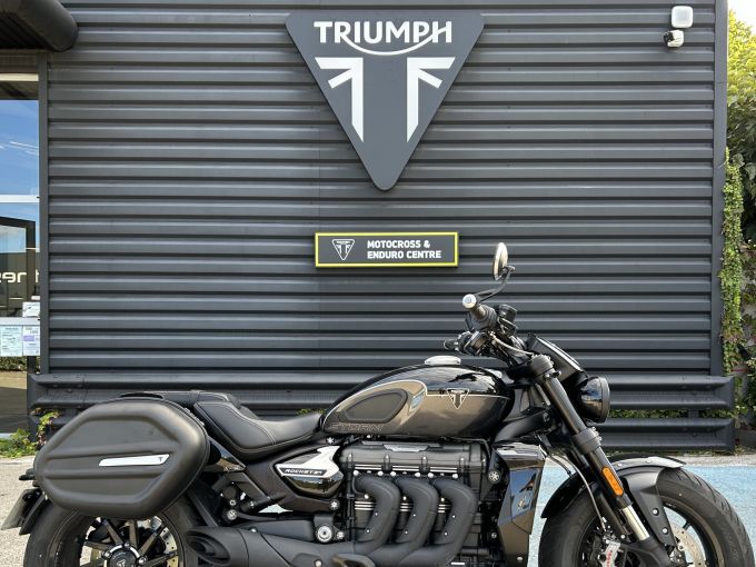TRIUMPH ROCKET 3 R STORM 4