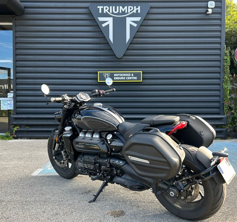 TRIUMPH ROCKET 3 R STORM 4