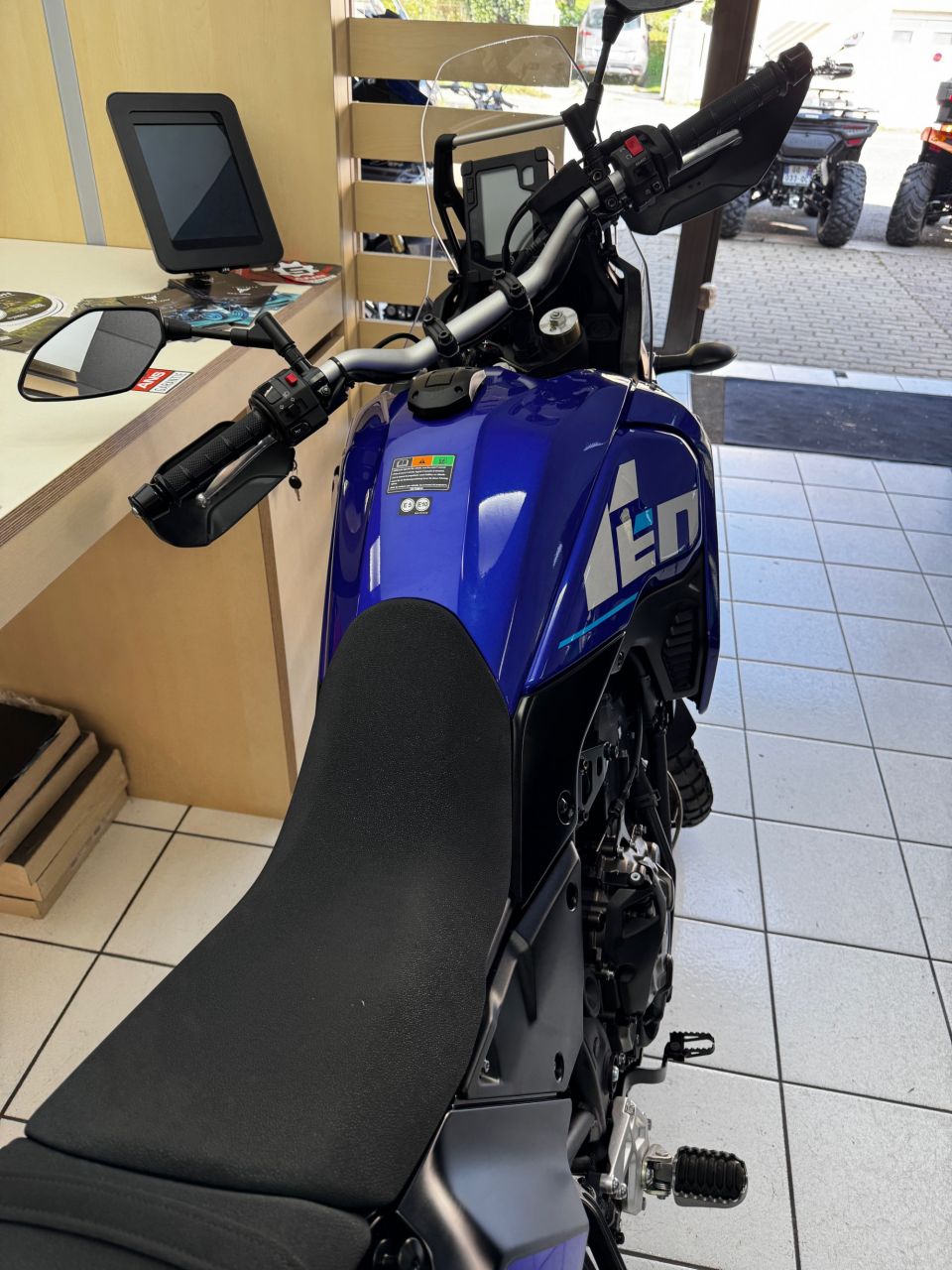 YAMAHA XTZ TENERE 700 4