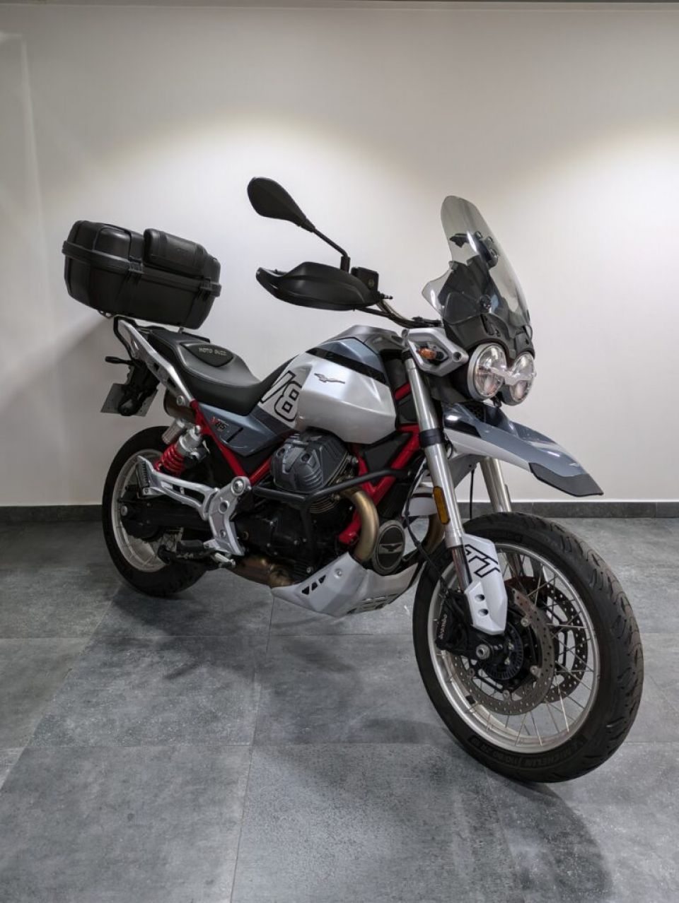 MOTO GUZZI V85 TT 850 4