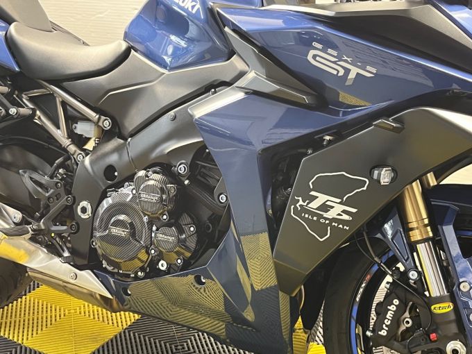 SUZUKI GSX-S 1000 GT 4