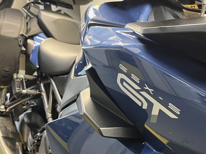 SUZUKI GSX-S 1000 GT 4