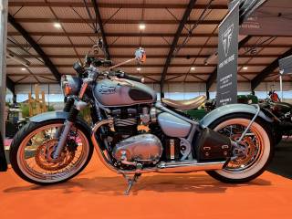 TRIUMPH 1200 BOBBER (Thunderbird 1949) - 2020