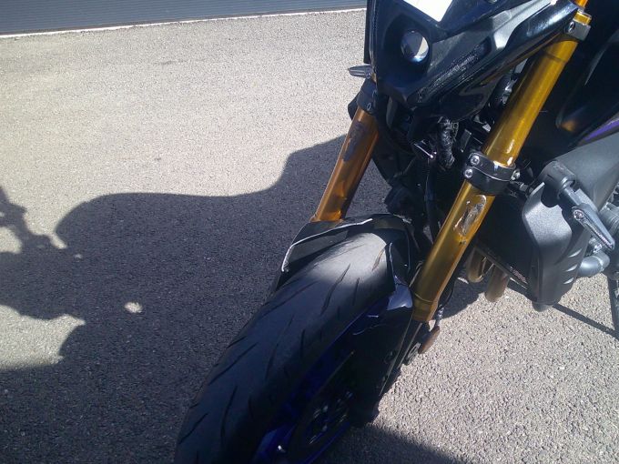 YAMAHA MT-09 4