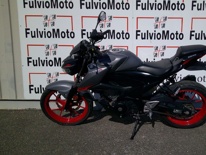 SUZUKI GSX-S 125 ABS 4