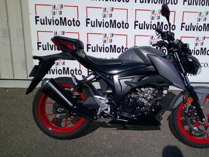 SUZUKI GSX-S 125 ABS 4