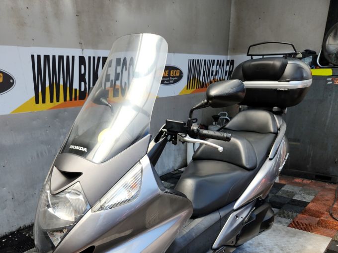 HONDA fjs 400 silverwing 4