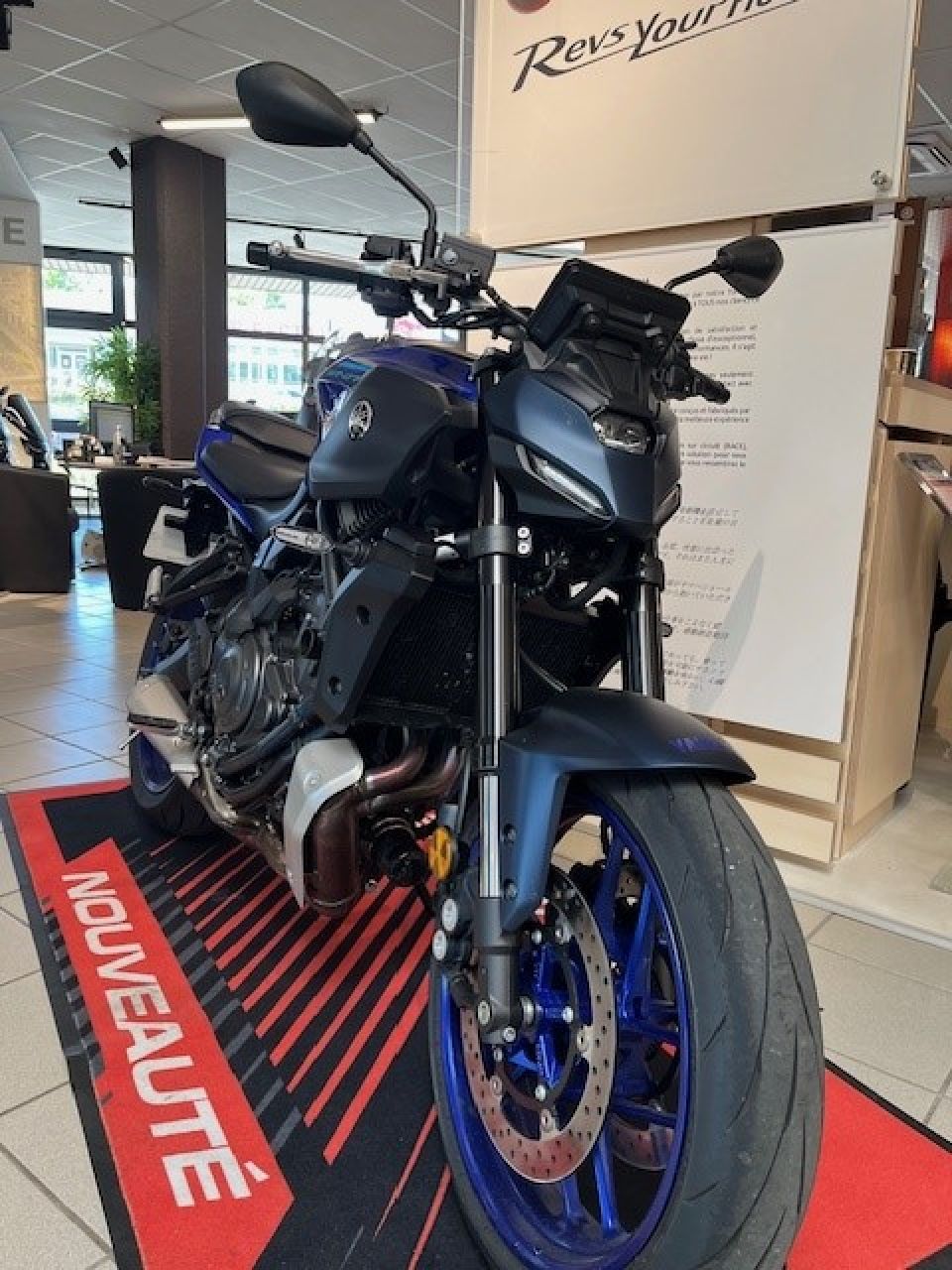 YAMAHA MT-07 Y-AMT 4