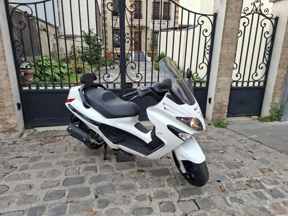 PIAGGIO 125 X-EVO 4