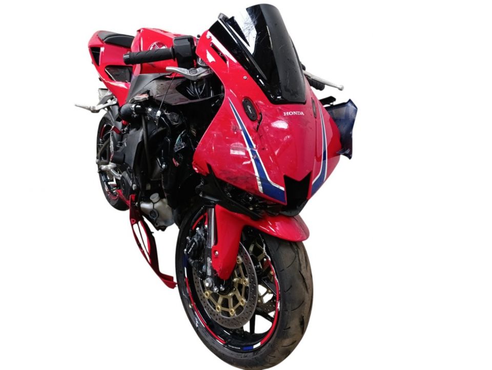 HONDA CBR 600 RR 4