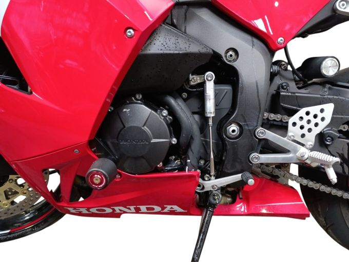 HONDA CBR 600 RR 4